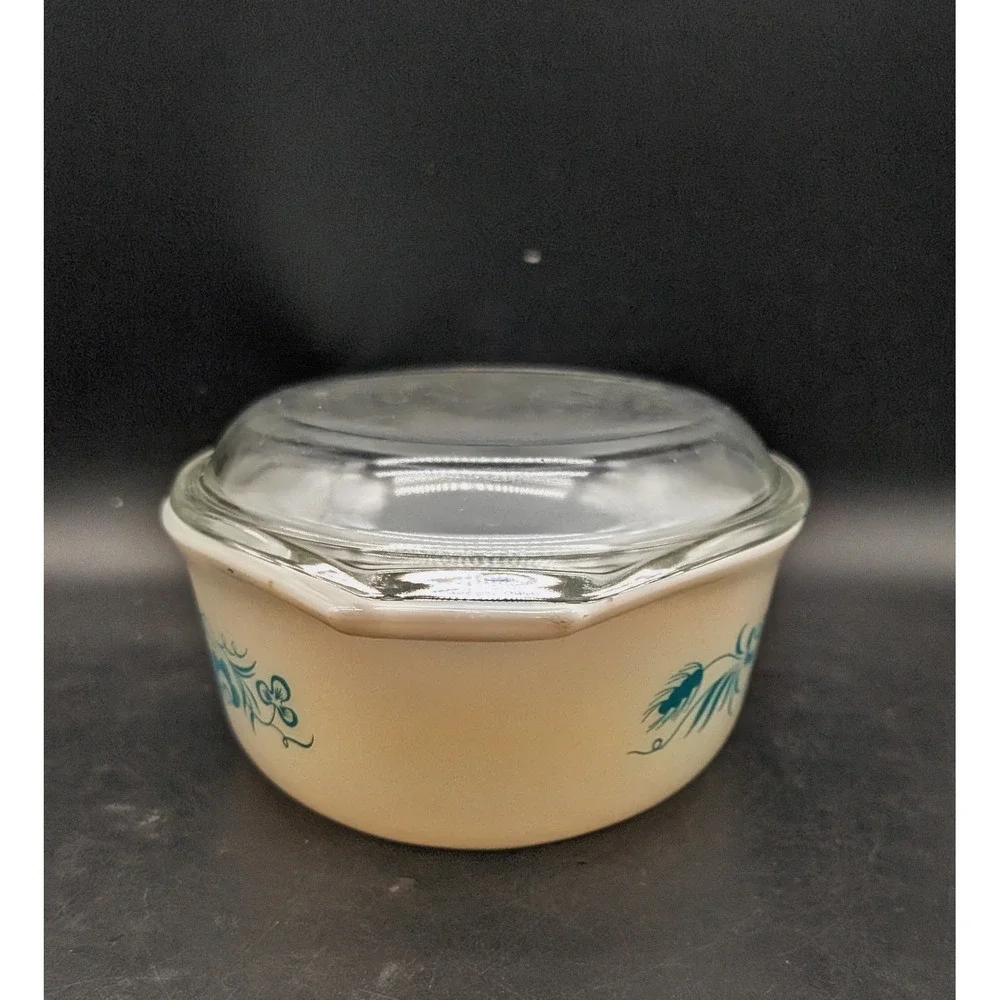 Pyrex vintage blue